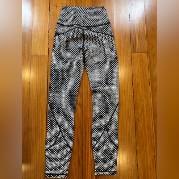 Lululemon leggings - Picture 2 of 3